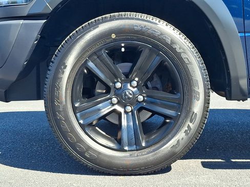 Certified 2022 RAM 1500 Warlock w/ Technology Package I AWD/4WD image 8