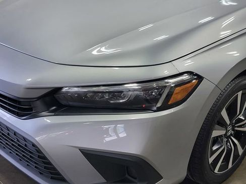 Certified 2023 Honda Civic EX image 9