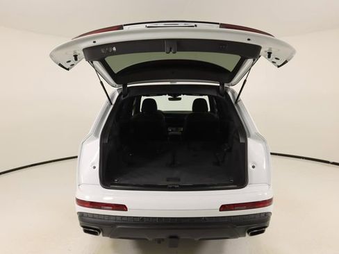 Used 2025 Audi Q7 3.0T Prestige w/ Prestige Package image 26