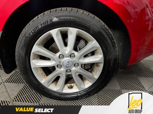 Used 2012 Kia Soul + FWD image 19