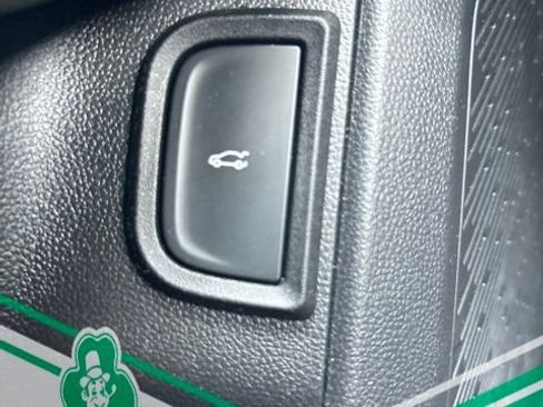 Used 2025 Chevrolet Equinox RS w/ Safety and Technology Package AWD/4WD image 24