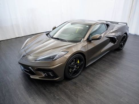 Used 2020 Chevrolet Corvette Stingray Coupe w/ 1LT RWD image 3