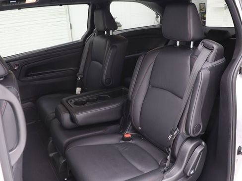 Used 2025 Honda Odyssey Sport-L image 11