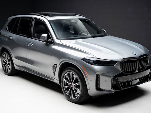 Used 2024 BMW X5 sDrive40i w/ Executive Package image 40