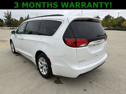 Used 2017 Chrysler Pacifica Touring-L w/ Tire & Wheel Group image 29