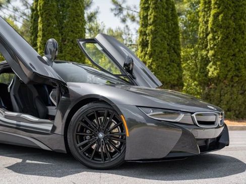 Used 2020 BMW i8 Coupe AWD/4WD image 7
