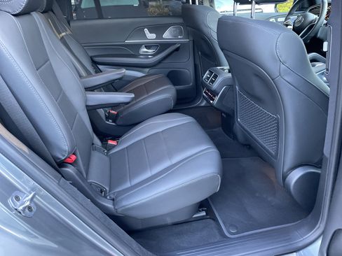 Certified 2025 Mercedes-Benz GLS 450 4MATIC image 46