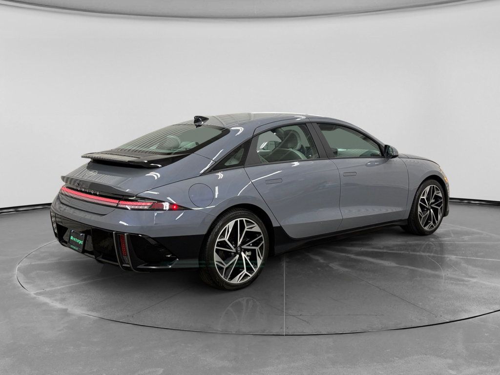 Used 2025 Hyundai Ioniq 6 SEL RWD image 3