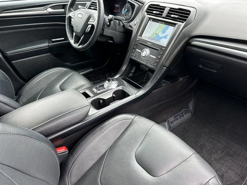Used 2017 Ford Fusion Titanium FWD image 14