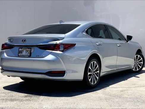 Used 2023 Lexus ES 300h w/ Premium Package FWD image 22