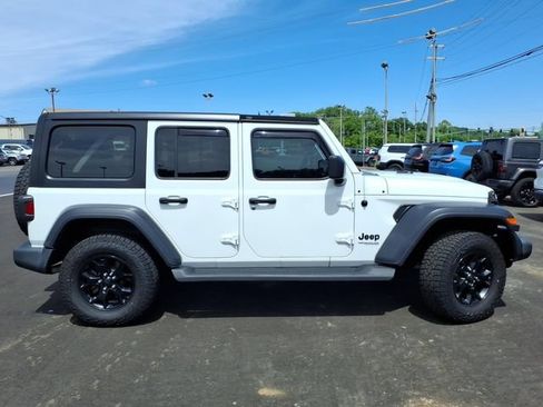 Used 2020 Jeep Wrangler Unlimited Sport AWD/4WD image 2