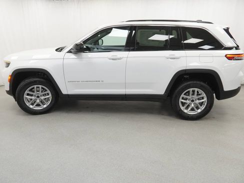 New 2026 Jeep Grand Cherokee Laredo X AWD/4WD image 14