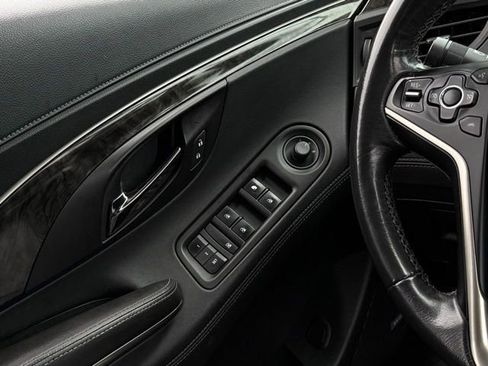 Used 2015 Buick LaCrosse Leather image 19