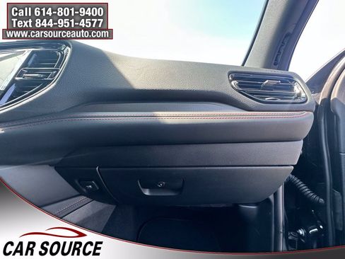 Used 2025 Dodge Durango GT RWD image 28