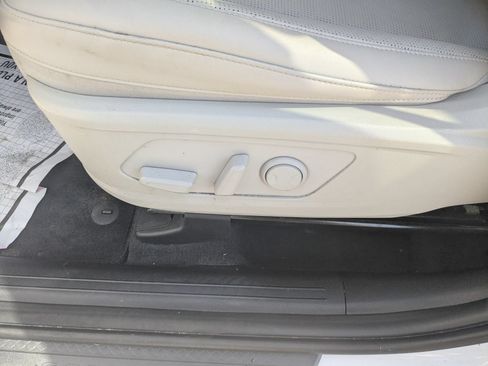 Used 2024 Kia Sorento S w/ Panoramic Sunroof Package FWD image 14