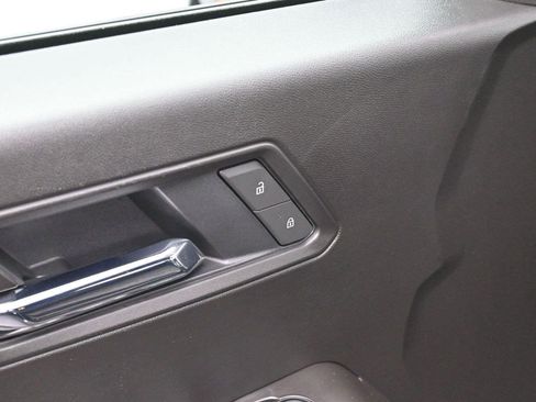 Used 2025 GMC Canyon Elevation w/ Convenience Package RWD image 10