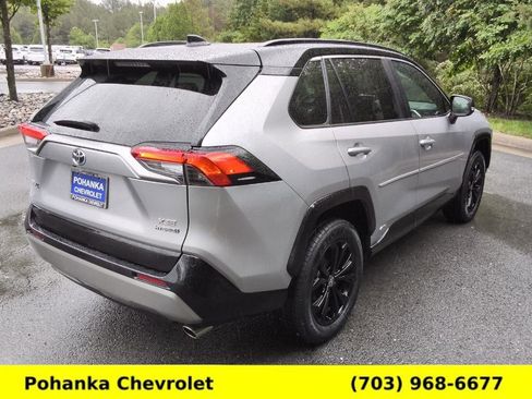 Used 2022 Toyota RAV4 XSE w/ XSE Grade Weather Package AWD/4WD image 7