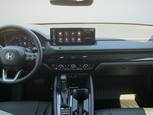 Used 2024 Honda Accord Touring image 9