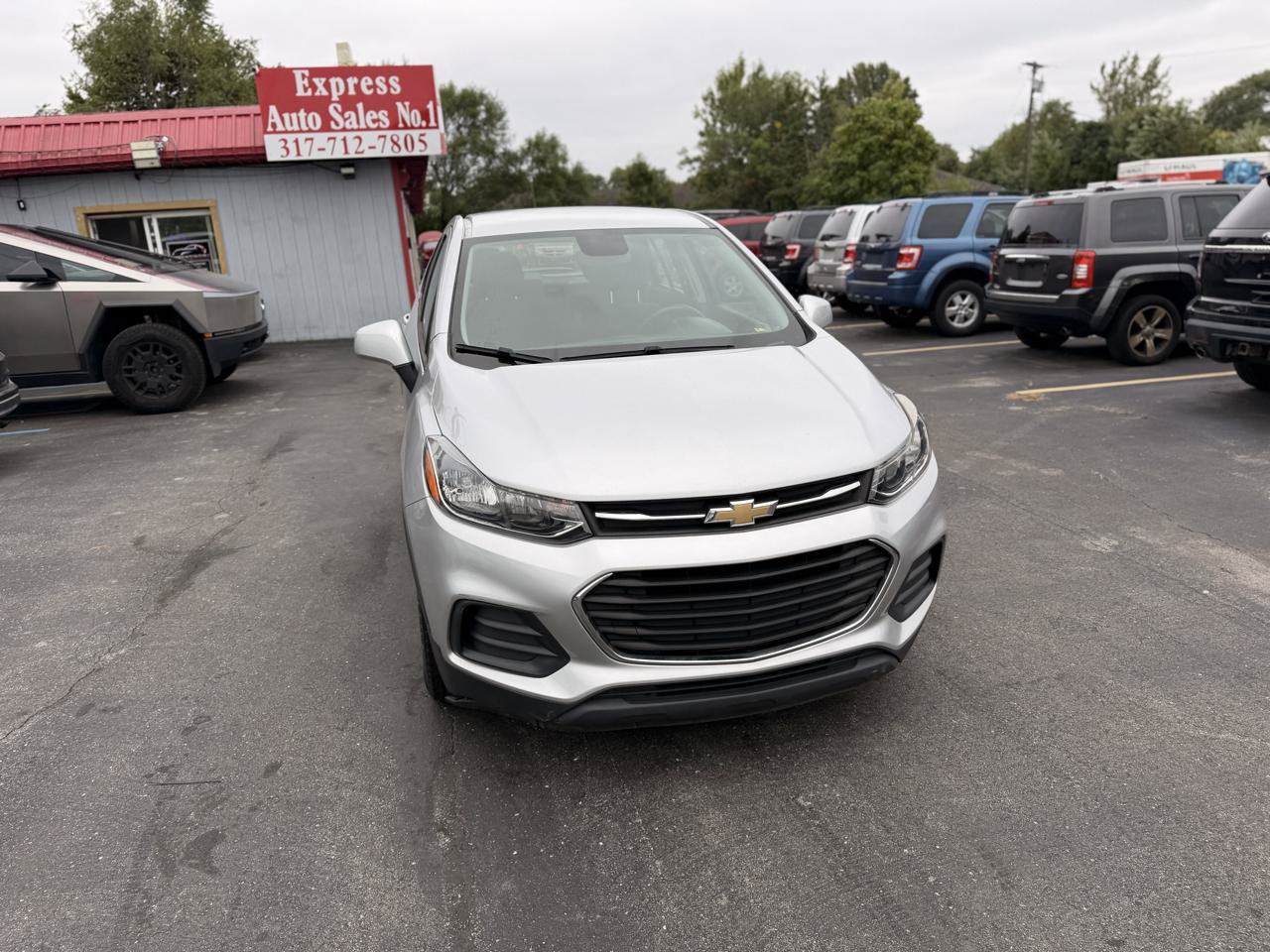 Used 2019 Chevrolet Trax LS FWD image 3