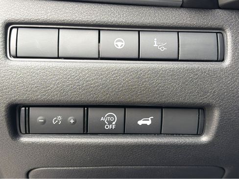 New 2026 Nissan Rogue Platinum w/ Platinum Premium Package AWD/4WD image 6