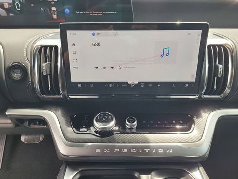 New 2026 Ford Expedition Platinum w/ Stealth Appearance Package AWD/4WD image 10