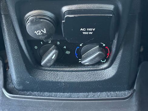 Used 2019 Ford Transit Connect XL image 28