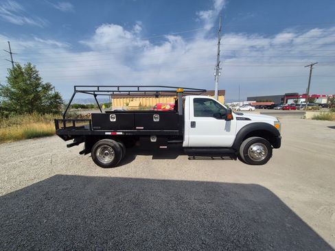 Used 2016 Ford F550 4x4 Regular Cab Super Duty image 2