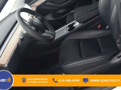 Used 2023 Tesla Model 3 Standard Range RWD image 9