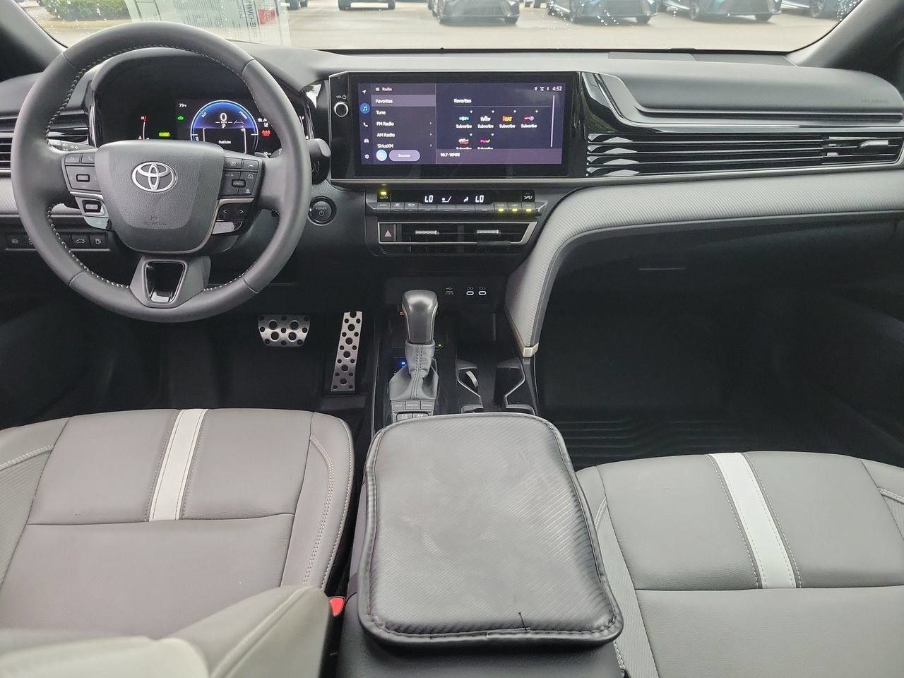 Used 2025 Toyota Camry SE w/ Multimedia Upgrade Package FWD image 13