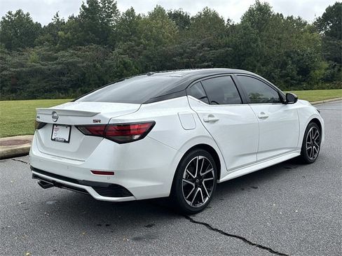 Certified 2025 Nissan Sentra SR image 8