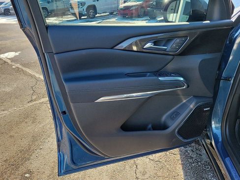 Used 2026 Chevrolet Traverse High Country image 19