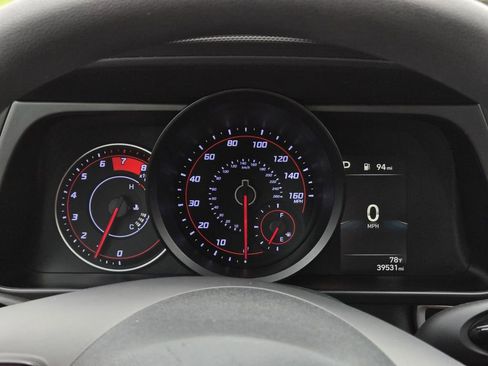 Used 2023 Hyundai Elantra SEL FWD image 9