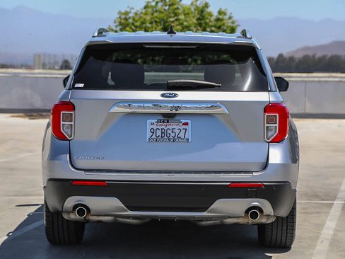 Used 2021 Ford Explorer Limited w/ Equipment Group 301A RWD image 6
