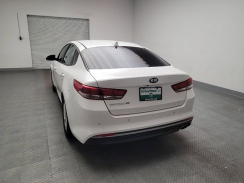 Used 2018 Kia Optima LX FWD image 6