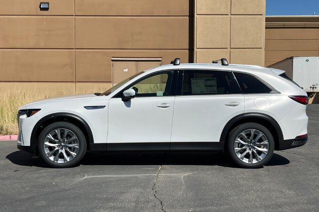 New 2026 MAZDA CX-90 3.3 Turbo w/ Preferred Package AWD/4WD image 9