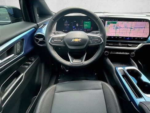 Certified 2024 Chevrolet Equinox EV LT FWD image 7