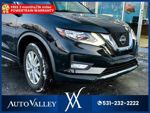 Used 2020 Nissan Rogue SV image 9