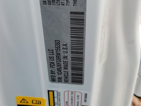 New 2024 Jeep Wrangler Unlimited Rubicon w/ XTREMEE 35" Tire Package image 10