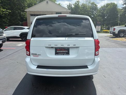 Used 2019 Dodge Grand Caravan SE FWD image 6