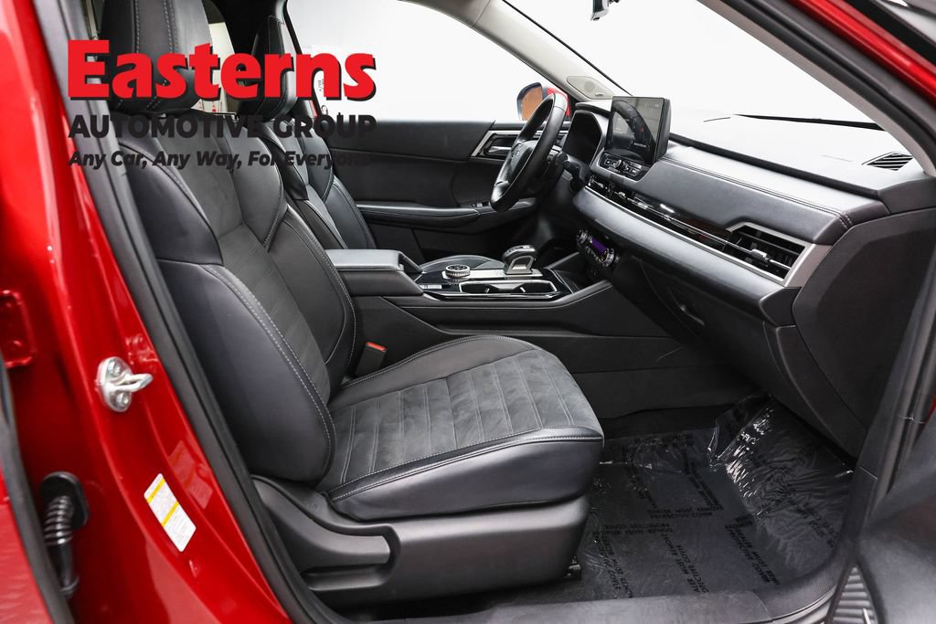 Used 2025 Mitsubishi Outlander SE AWD/4WD image 25