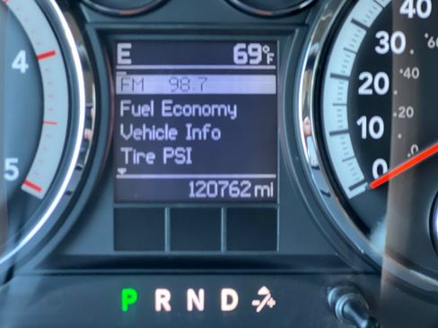 Used 2010 Dodge Ram 2500 Truck Laramie AWD/4WD image 26