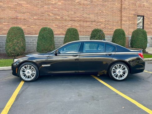 Used 2011 BMW 750Li image 8