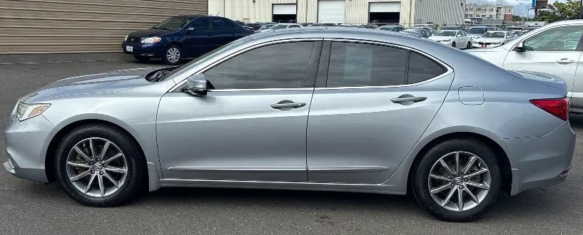 Used 2018 Acura TLX w/ Technology Package FWD image 3