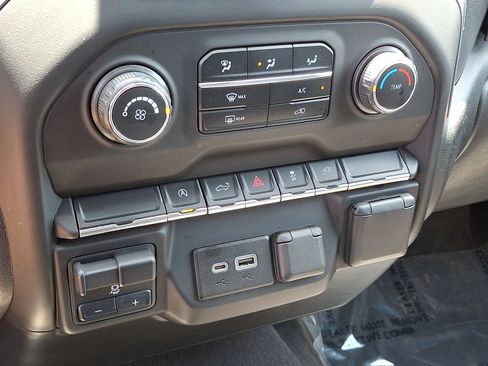 Used 2021 Chevrolet Silverado 1500 Custom w/ Safety Confidence Package AWD/4WD image 15