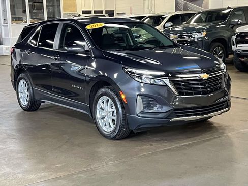 Used 2023 Chevrolet Equinox LT FWD image 7