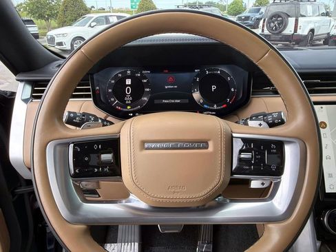 Used 2023 Land Rover Range Rover Long Wheelbase SE AWD/4WD image 29