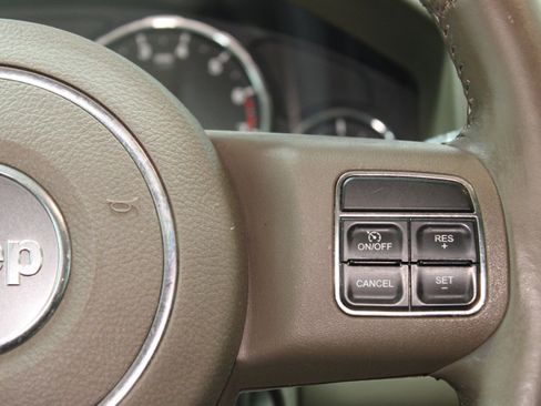 Used 2012 Jeep Liberty Sport w/ Popular Equipment Group AWD/4WD image 19