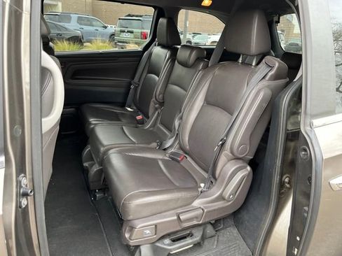 Used 2018 Honda Odyssey EX-L image 3