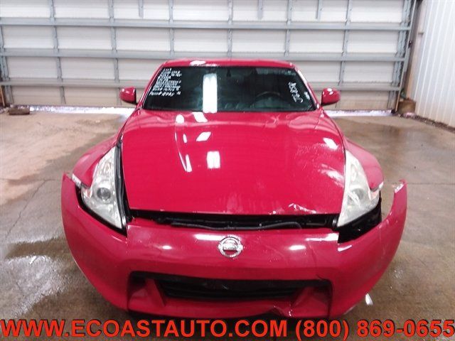 Used 2009 Nissan 370Z Touring RWD image 7