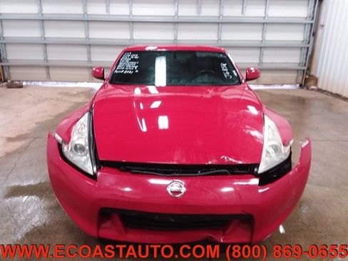 Used 2009 Nissan 370Z Touring image 7